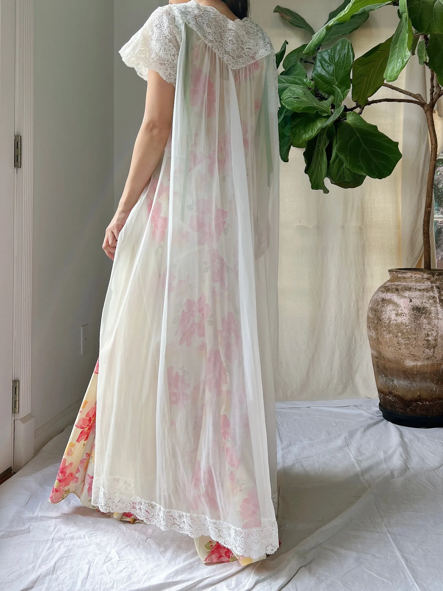 1960s Nylon Dressing Gown - S