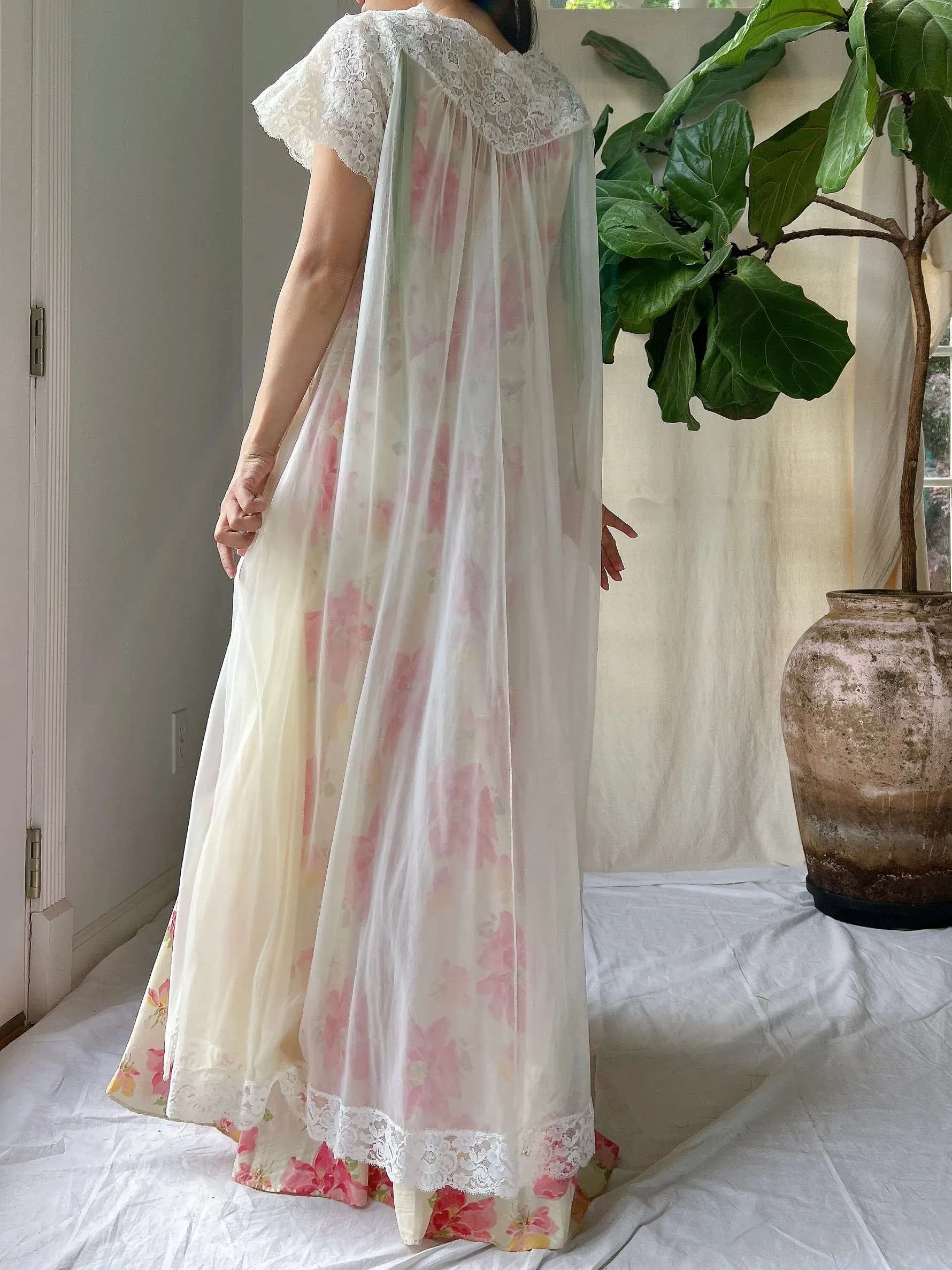 1960s Nylon Dressing Gown - S