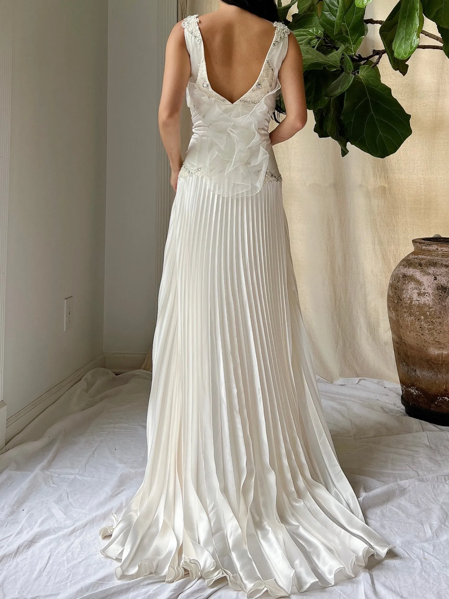 1990s Satin Pleated Gown - L
