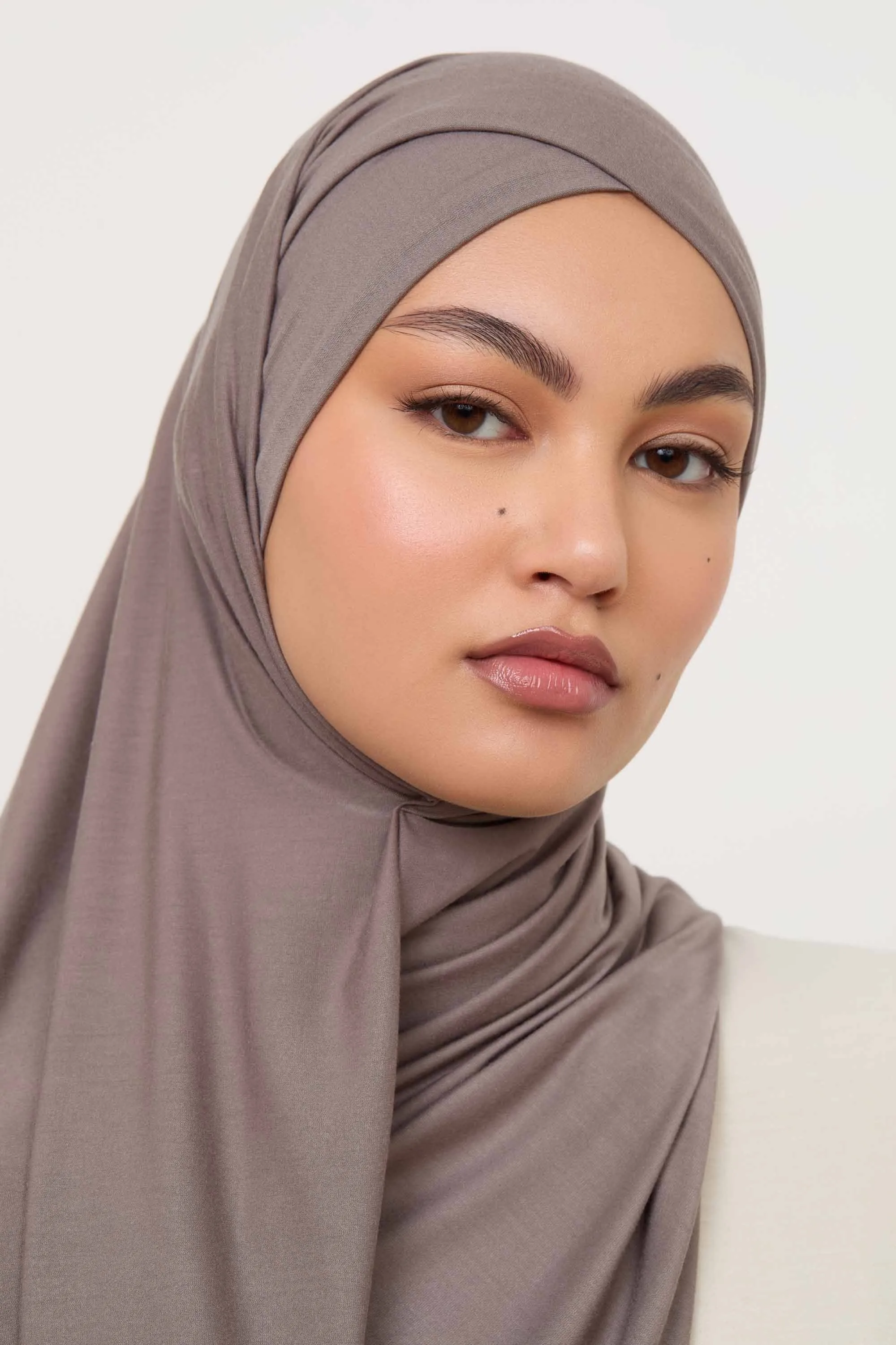 Bamboo Jersey Hijab - Truffle Grey