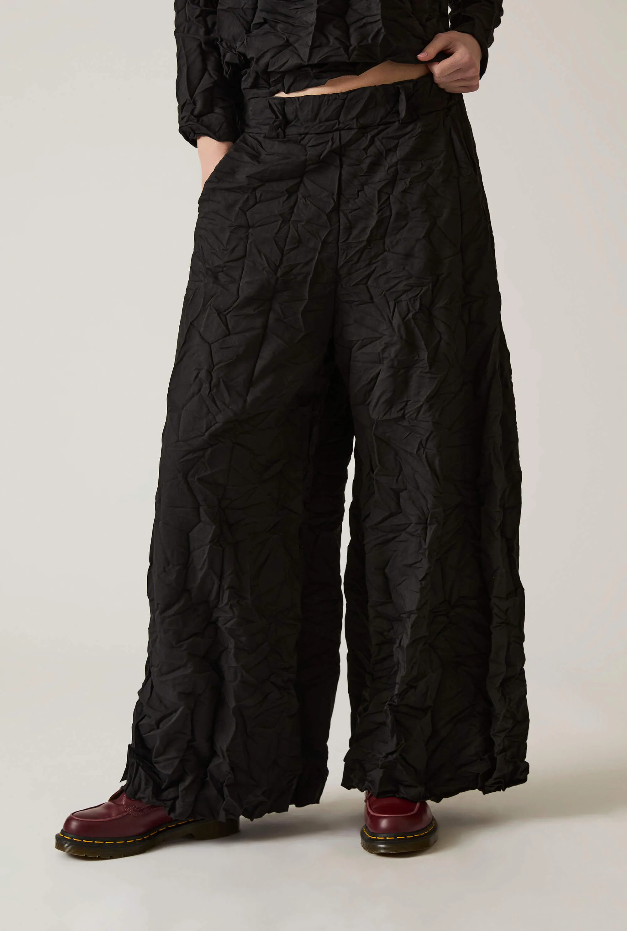 Crinkled Black Trousers