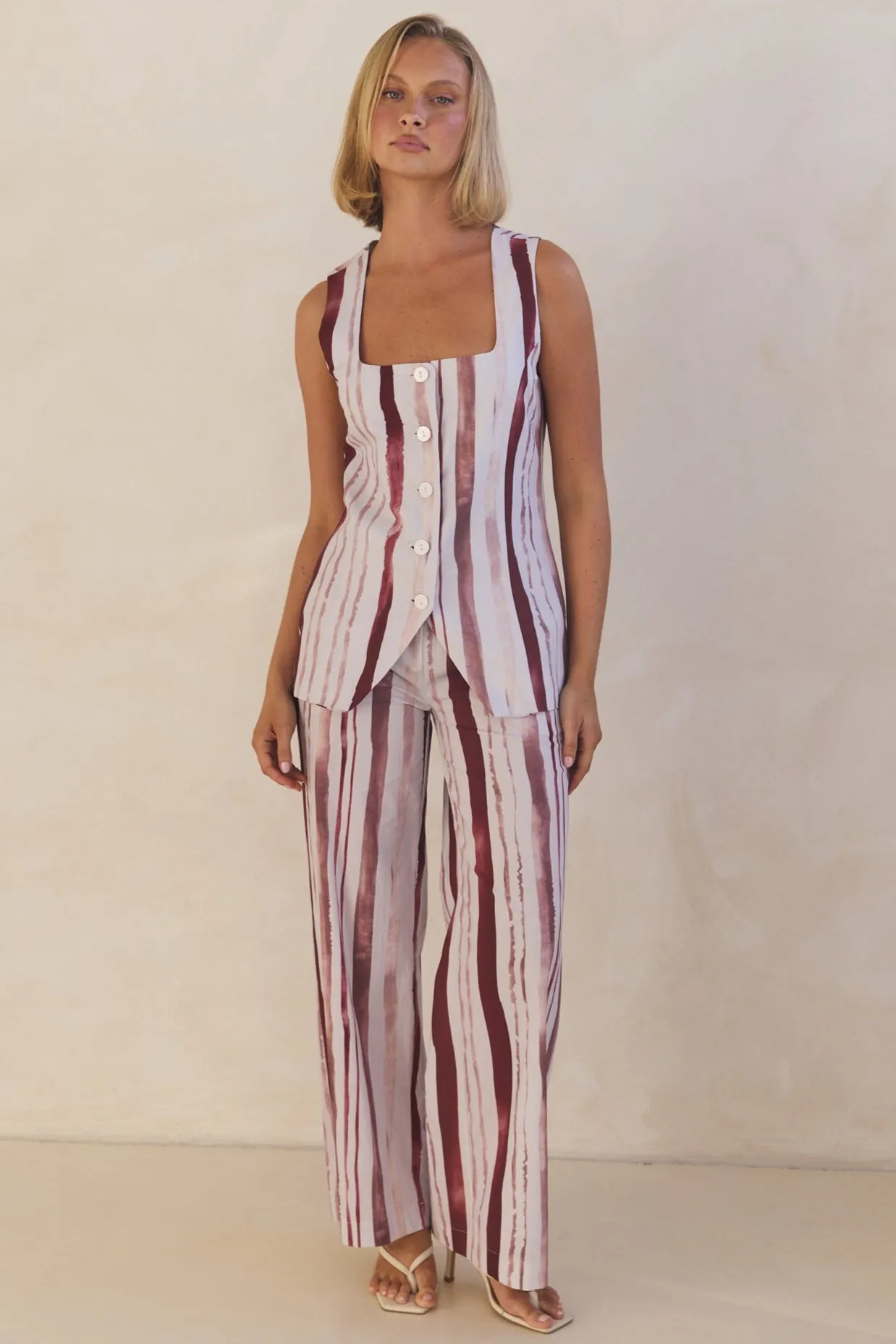 Dakota Vest (Berry)