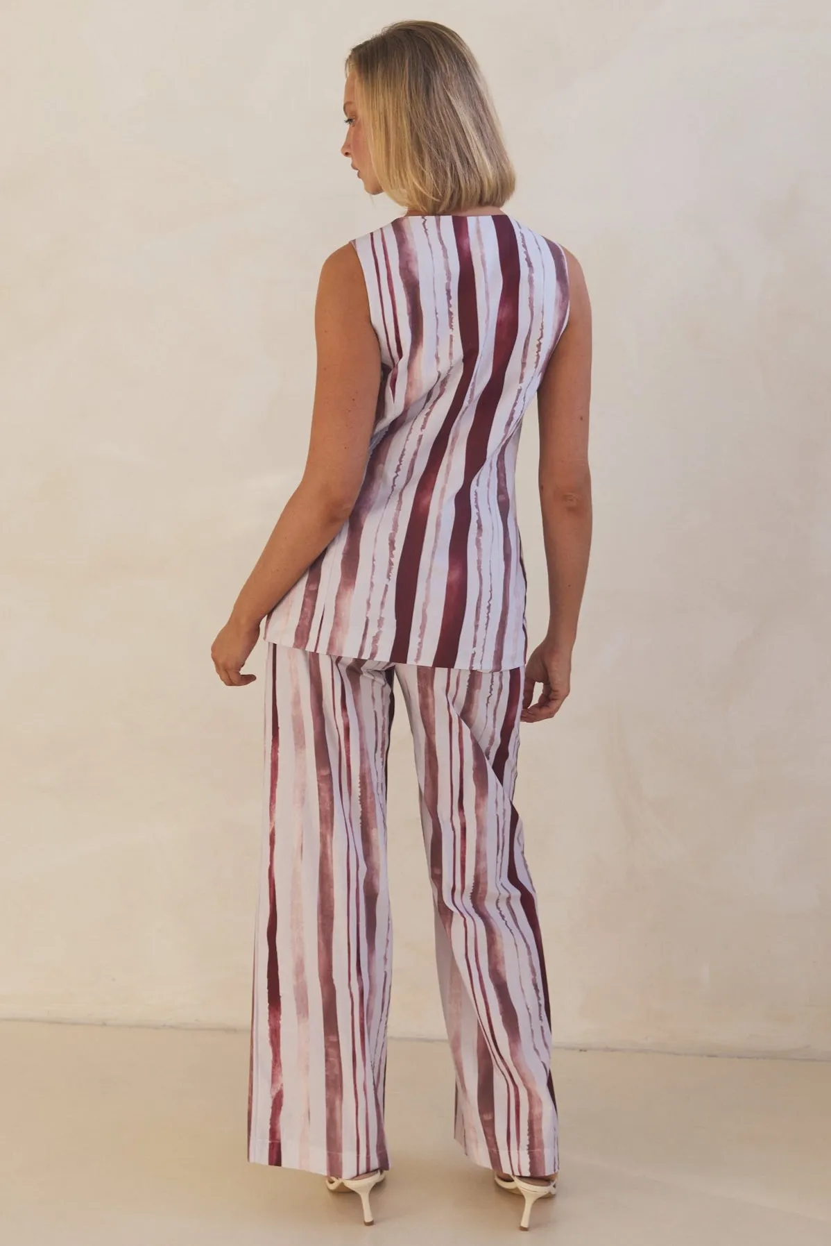 Dakota Vest (Berry)
