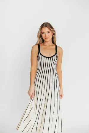 Irecia Sweater Maxi Dress in Black/Cream