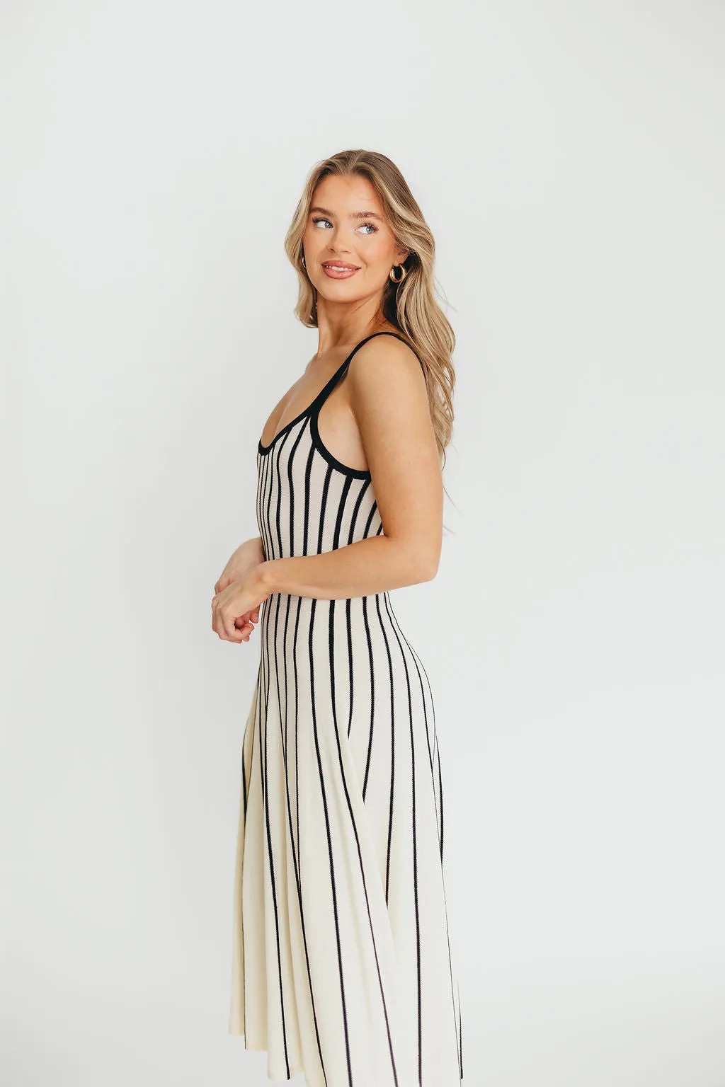 Irecia Sweater Maxi Dress in Black/Cream