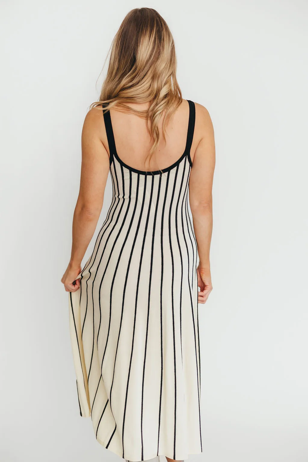 Irecia Sweater Maxi Dress in Black/Cream