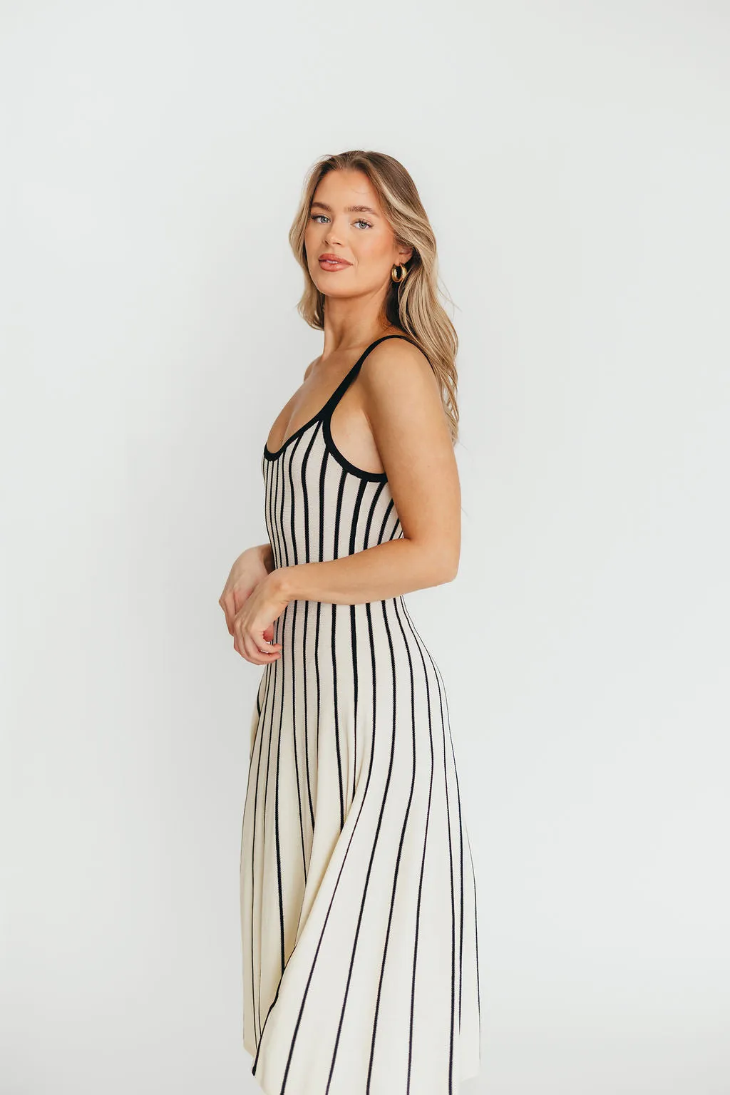 Irecia Sweater Maxi Dress in Black/Cream