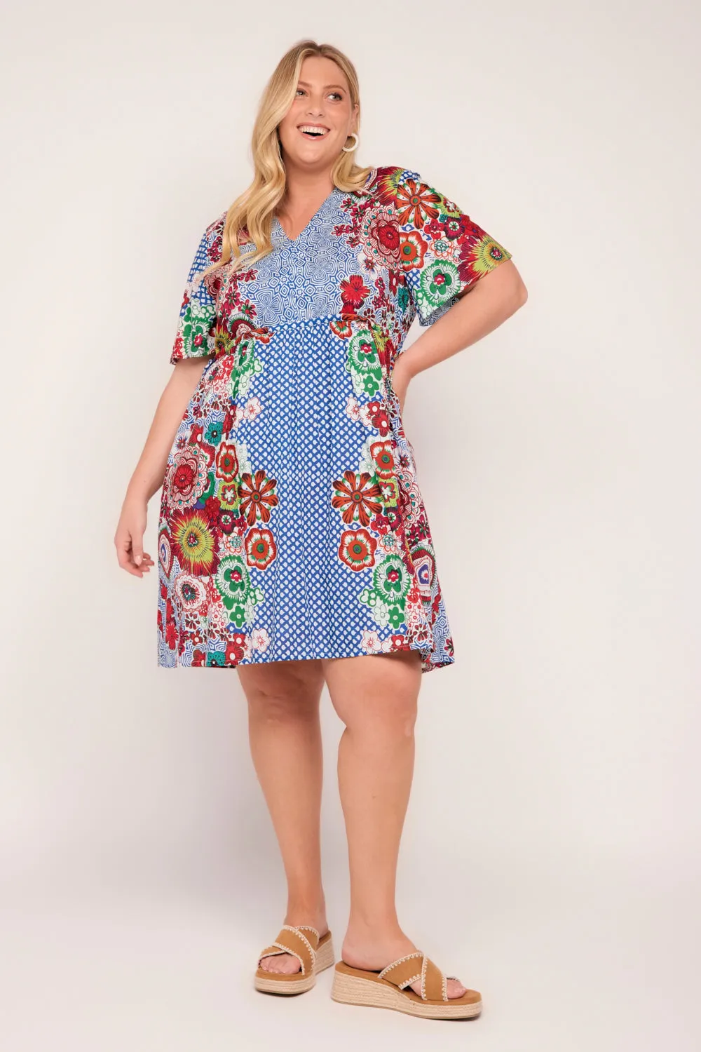 Iris Short Dress in Saleya