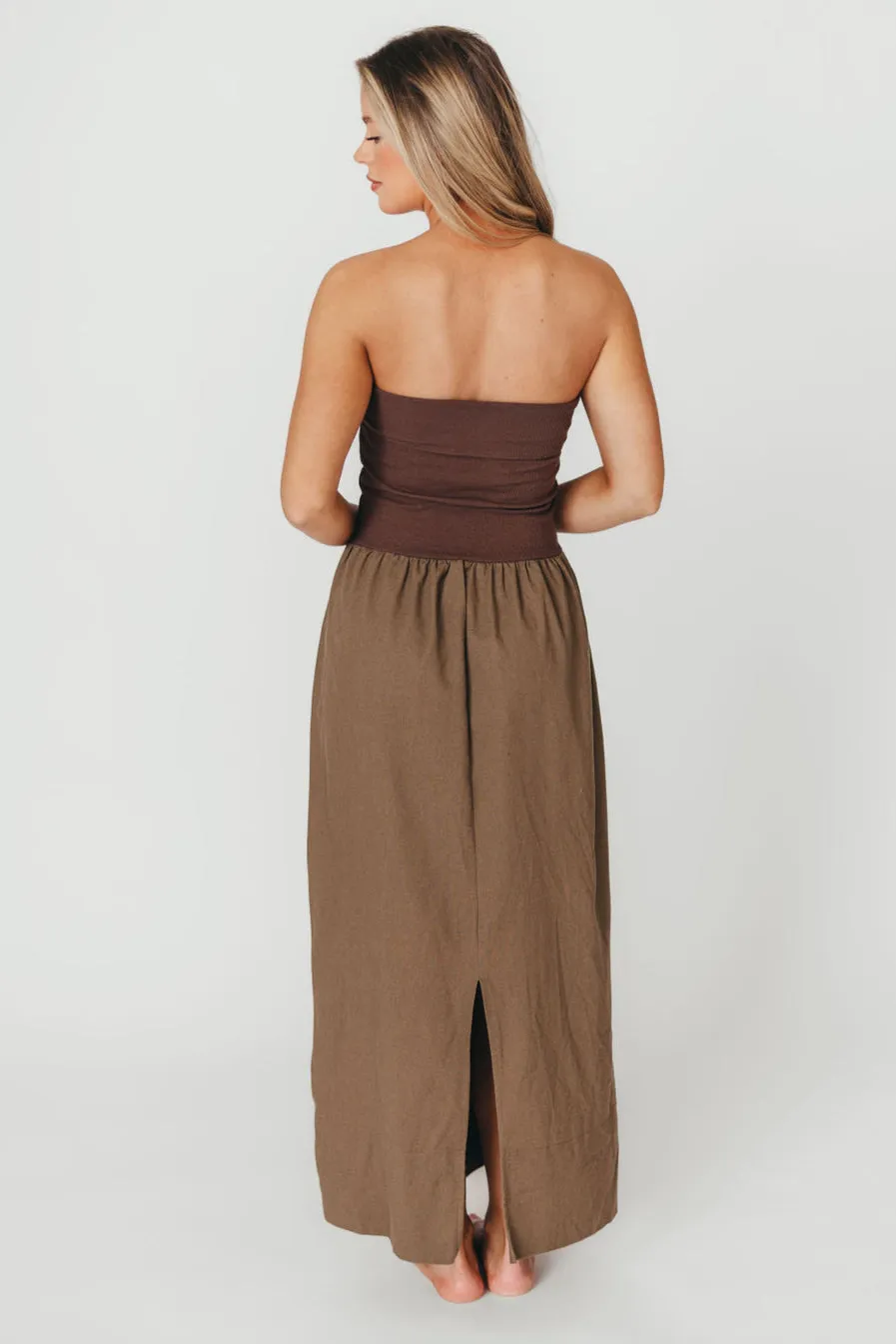 Kaylee Linen and Ribbed Knit Maxi Dress in Mocha
