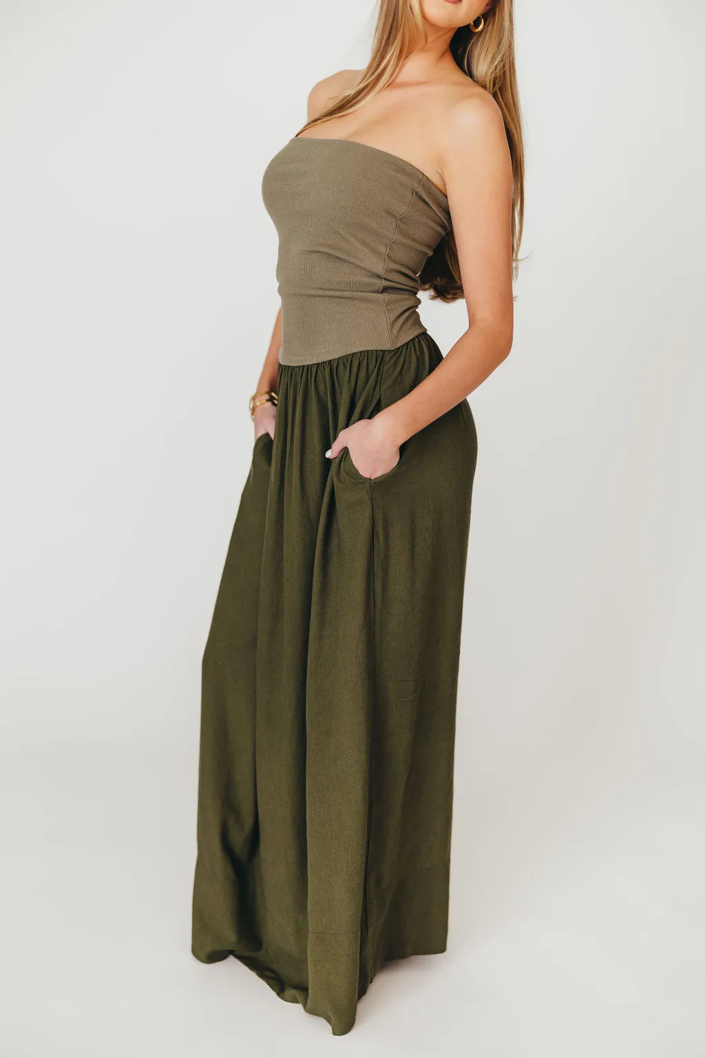 Kaylee Linen and Ribbed Knit Maxi Dress in Olive