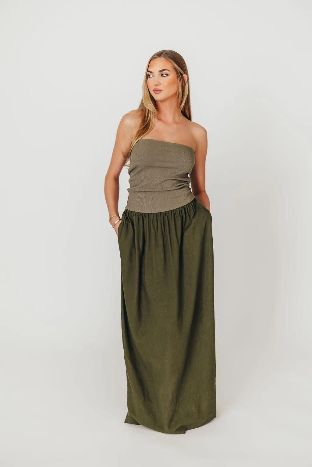 Kaylee Linen and Ribbed Knit Maxi Dress in Olive
