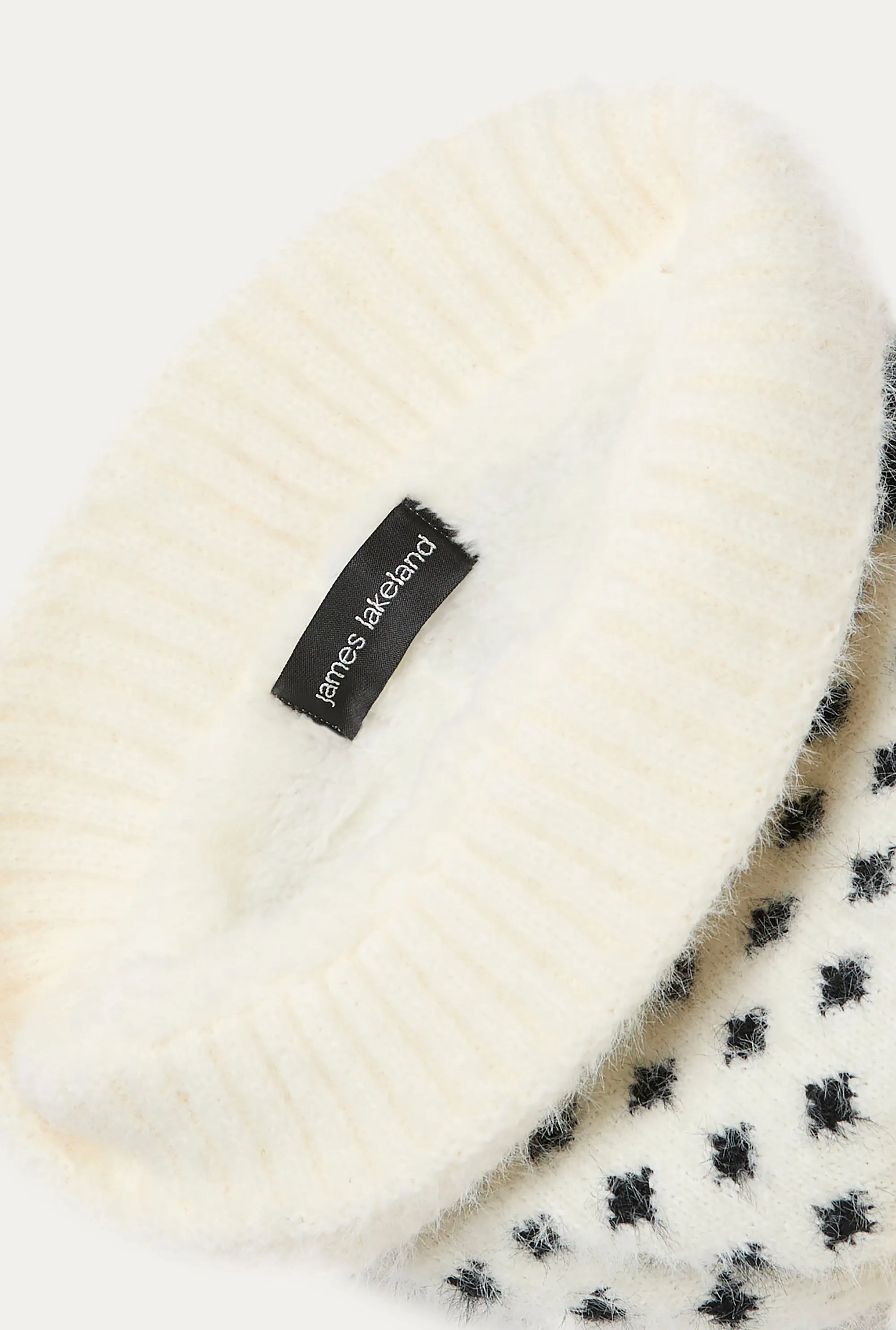 Monochrome White Hat
