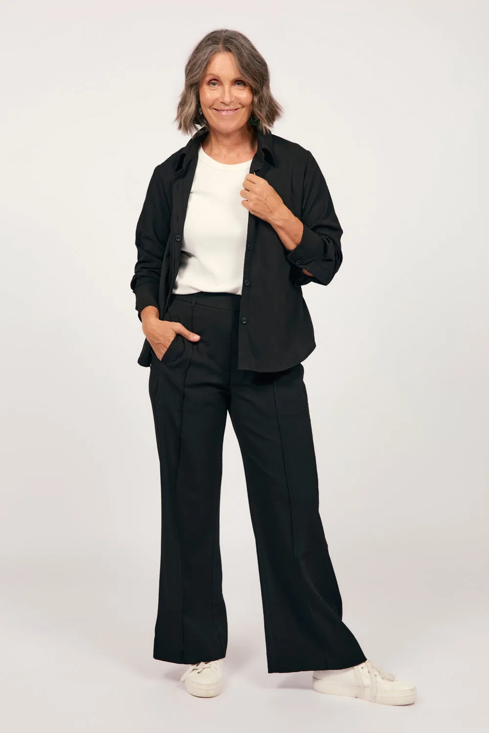 Relaxed Travel Pant in Black