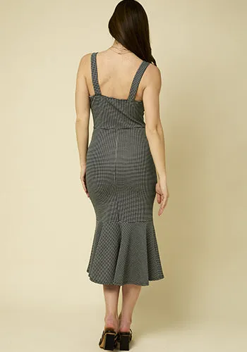 Surprise Guest Midi Dress in Black and White