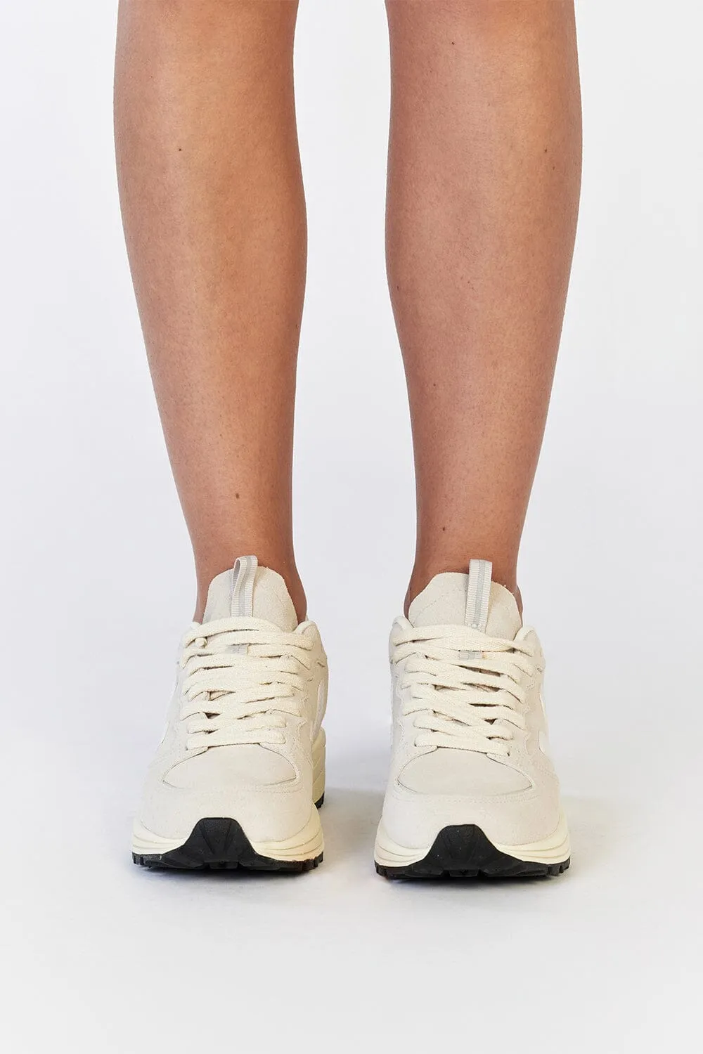 VEJA VENTURI SUEDE NATURAL WHITE